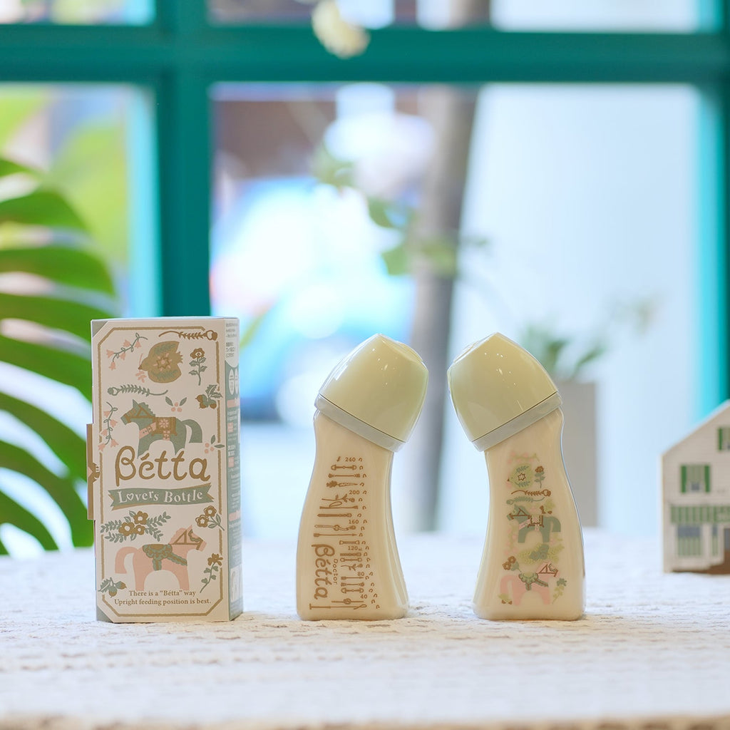 うま年限定デザインの干支ボトル「 Lovers Bottle 」