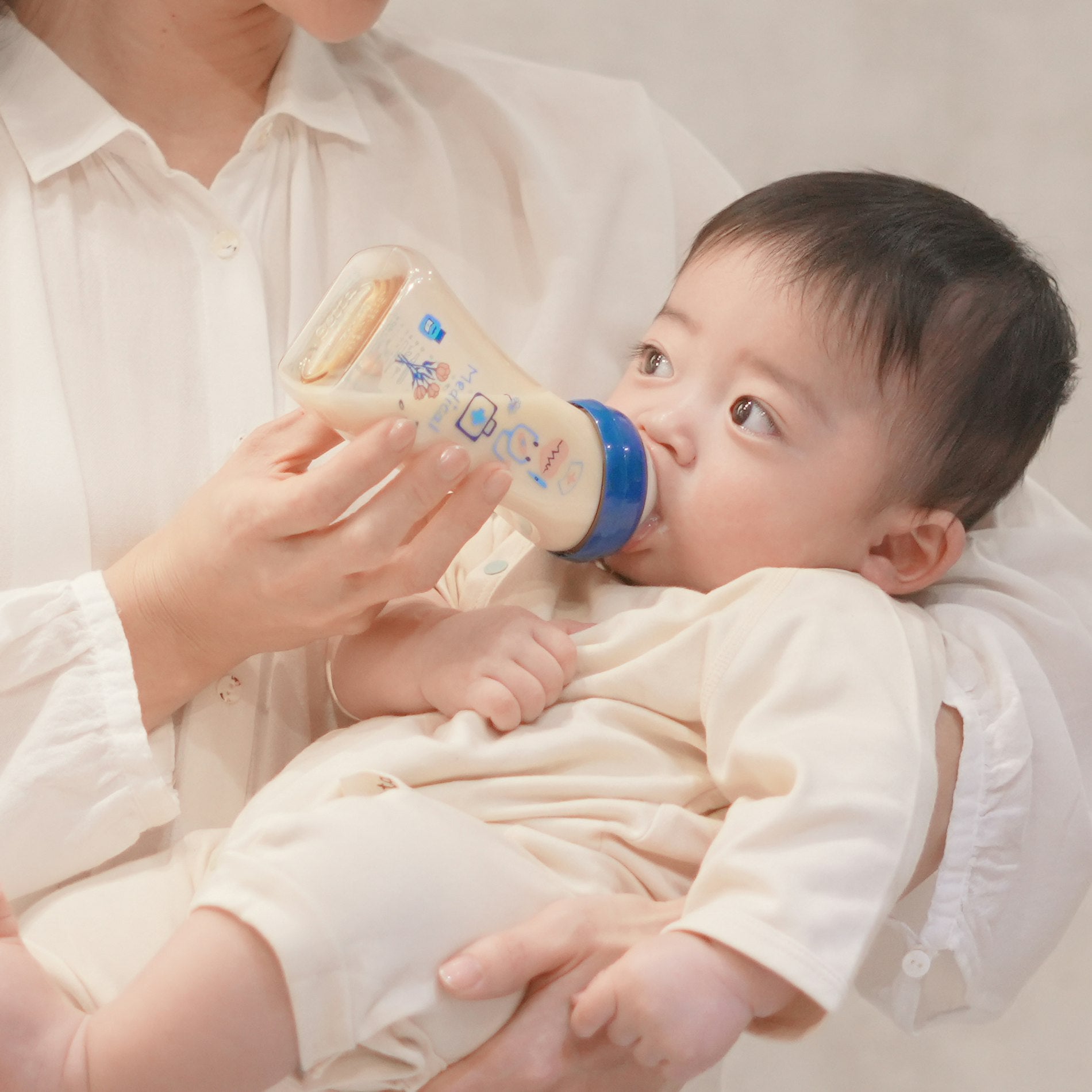 哺乳瓶｜小児科医が考案した日本製の高品質な哺乳びんでママに寄り添い
