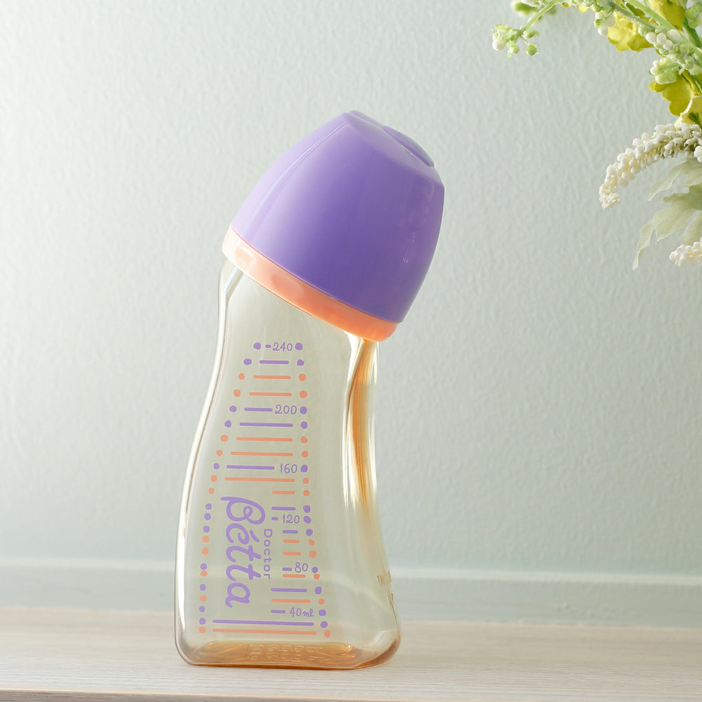 ドクターベッタ 広口哺乳びん 紫色 中身が入っていない状態のイメージ写真