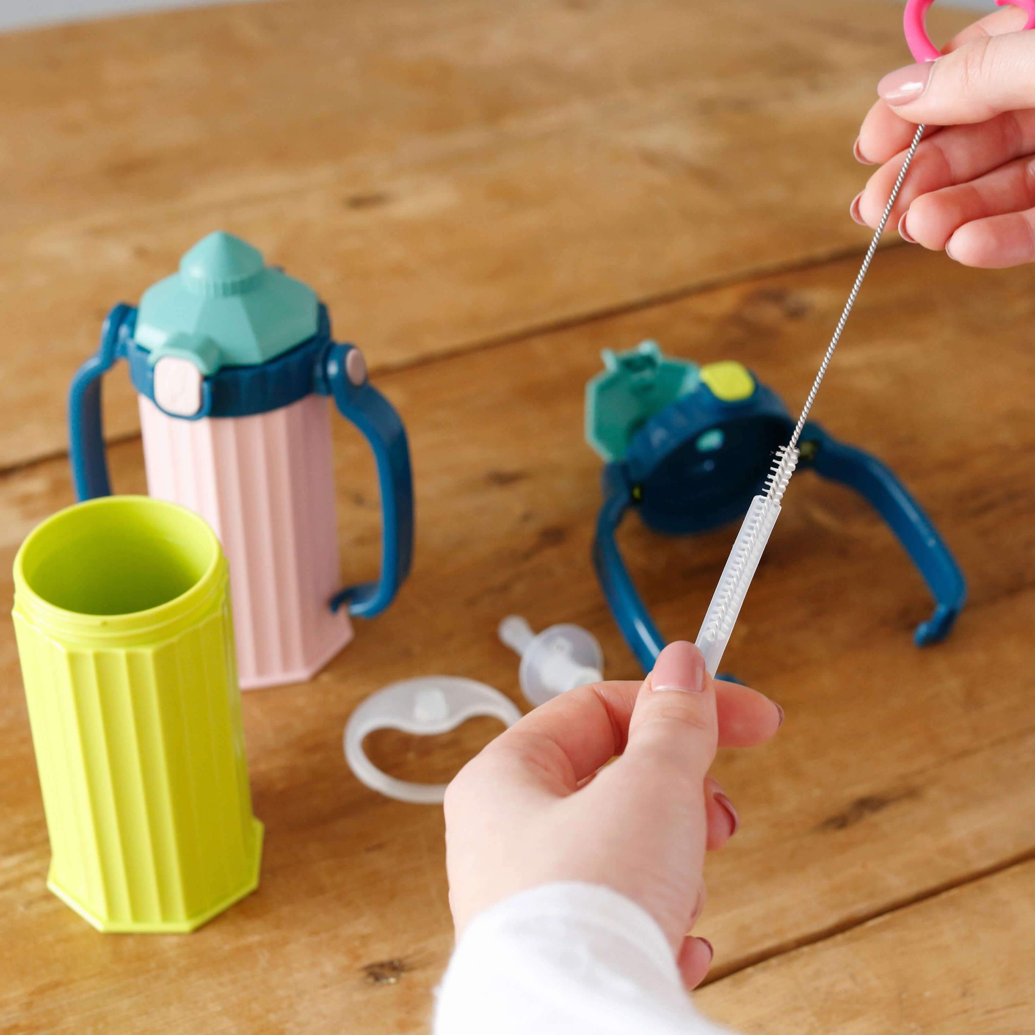 strawmug_acce_brush_pink_image